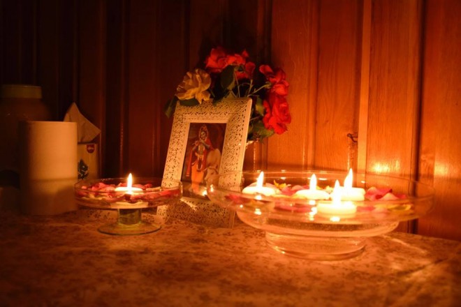 Medytacja w blasku świec